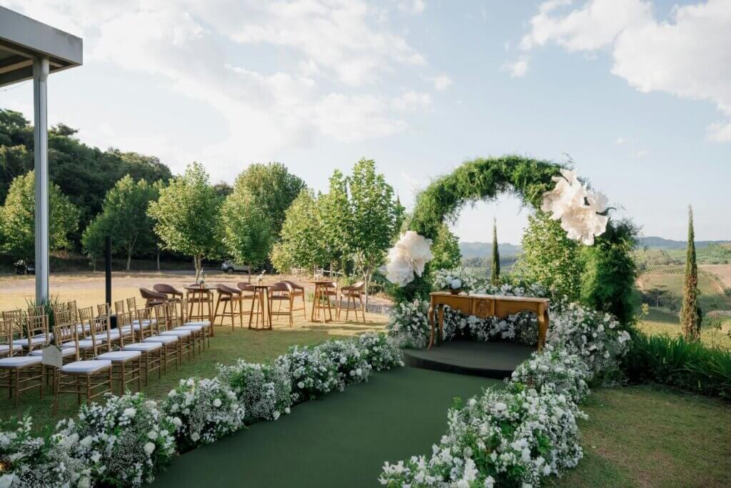 Aranżacja ślubu w plenerze